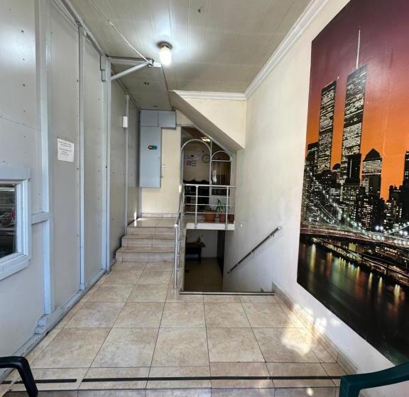 اتاق استاندارد سه نفره, Rp Hotel  Hostel