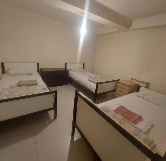 اتاق استاندارد سه نفره, Rp Hotel  Hostel