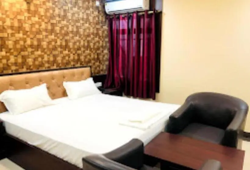 Deluxe-huone, The Metropol Hotel Bihar