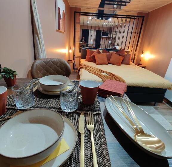 标准间带游泳池, Chambre D Eau