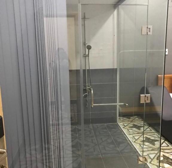 اتاق لوکس, Nhà Nghỉ Venus 6