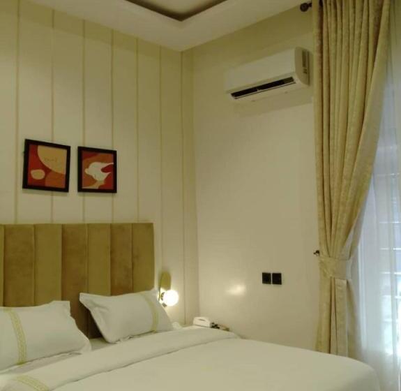 اتاق لوکس, Elcastillo Homes