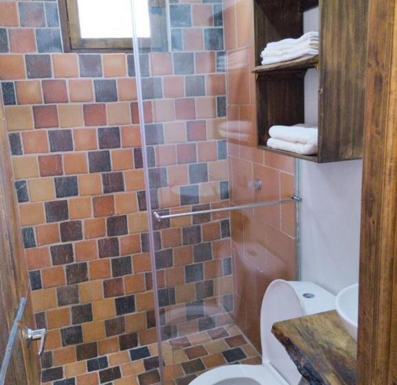 マウンテンビュースイート, La Roca Glamping