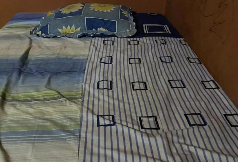 シングルベーシックルーム, Oyo 93269 Eyang Kostel