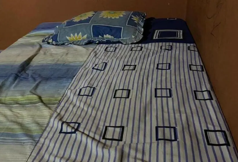 シングルベーシックルーム, Oyo 93269 Eyang Kostel