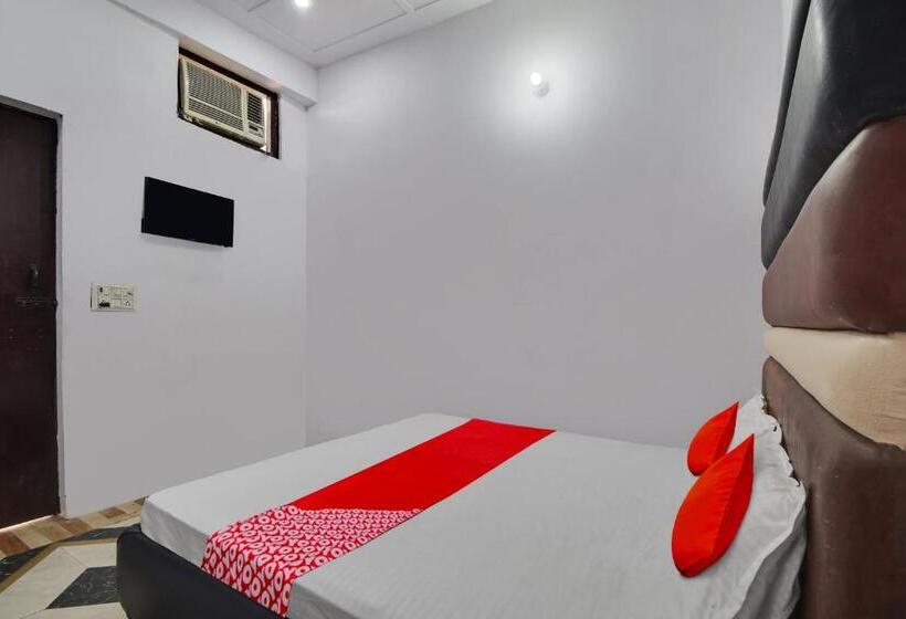 Трехместный Номер Классика, Oyo Dev Guest House