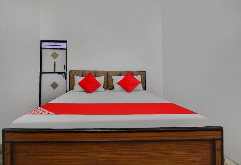 Трехместный Номер Классика, Oyo Dev Guest House