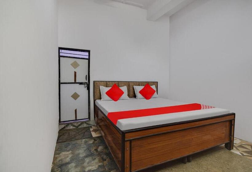 Трехместный Номер Классика, Oyo Dev Guest House