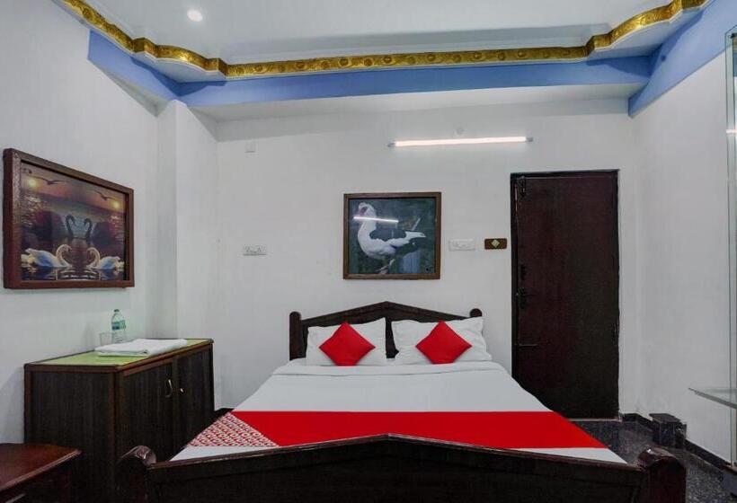 חדר קלאסי לשלושה, Oyo Flagship The Urban Stay