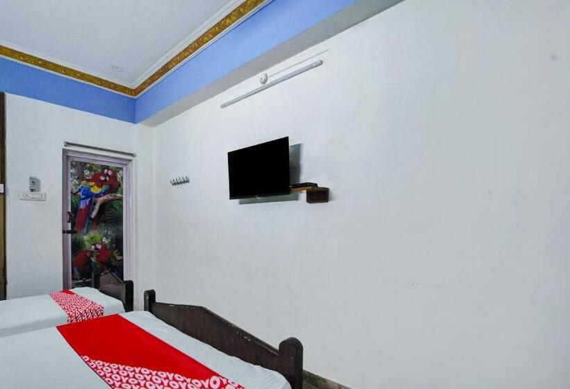 חדר קלאסי לשלושה, Oyo Flagship The Urban Stay