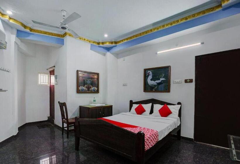 חדר קלאסי לשלושה, Oyo Flagship The Urban Stay