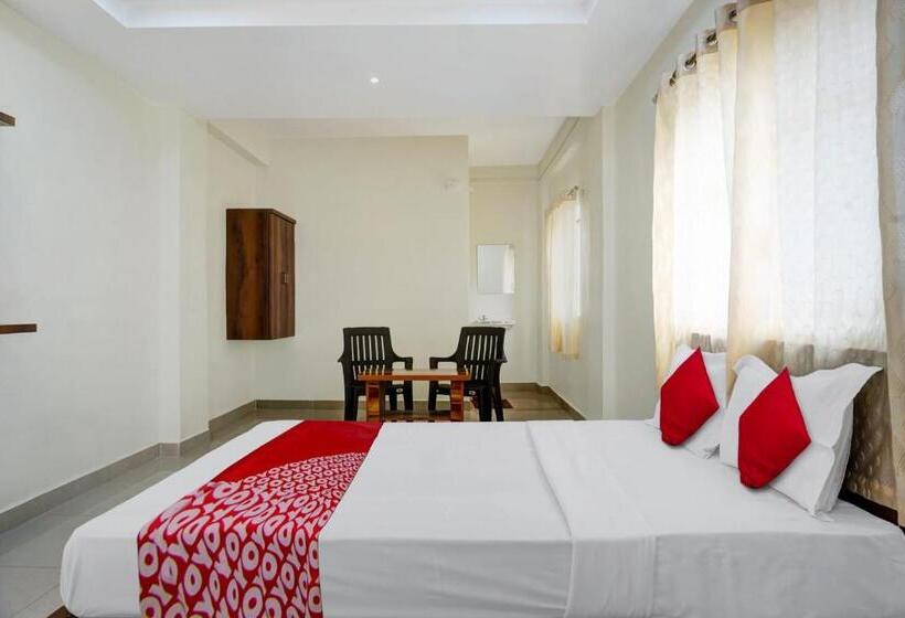 חדר קלאסי לשלושה, Oyo Om Shree Executive Lodging