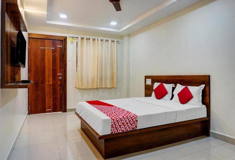 חדר קלאסי לשלושה, Oyo Om Shree Executive Lodging