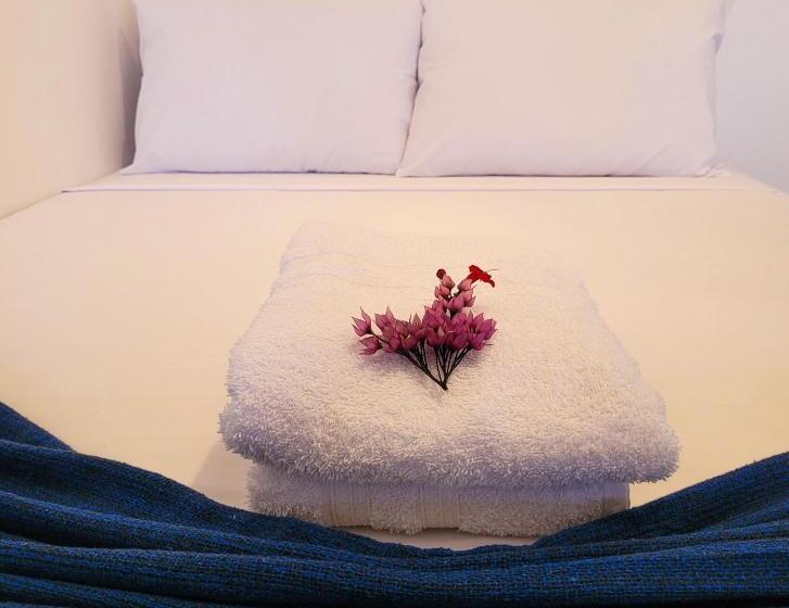 Comfort Kolmen Hengen Huone, Pousada Vilarejo