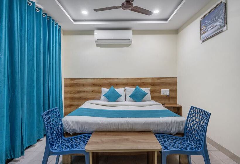 חדר סטנדרט, Iroomz Hotel Ritzy Grand