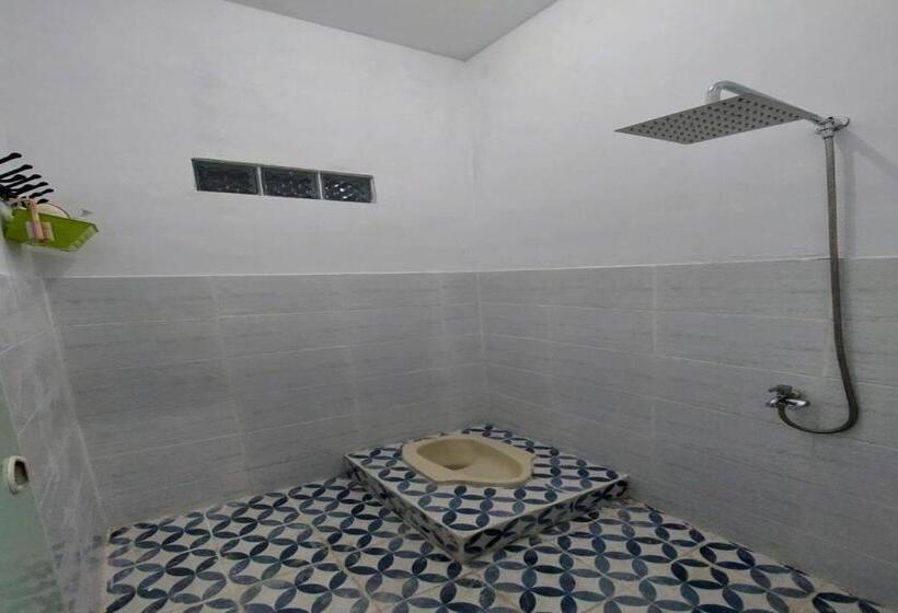 اتاق اکونومی, Spot On 93283 Sengon Kostel Syariah