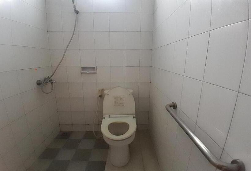 اتاق اکونومی, Spot On 93283 Sengon Kostel Syariah