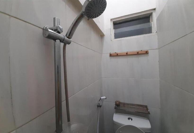 اتاق عادی یک تخته, Spot On 93283 Sengon Kostel Syariah