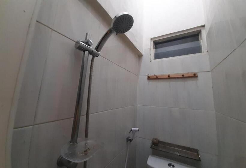 اتاق عادی یک تخته, Spot On 93283 Sengon Kostel Syariah