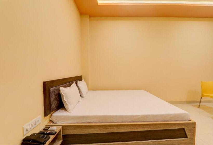 غرفة كلاسيكية ثلاثية, Oyo Hotel Ambika Palace