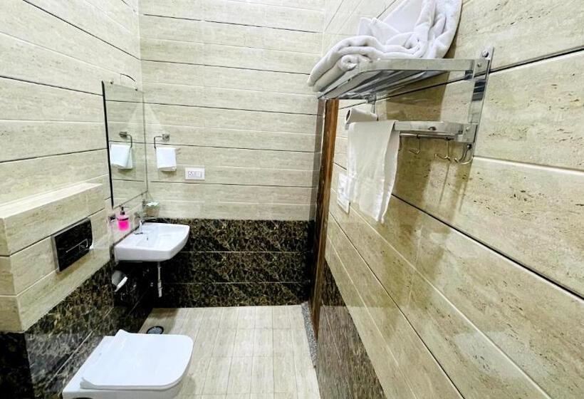 اتاق لوکس با چشم‌انداز شهر, Geel Heritage   A Restored Haveli