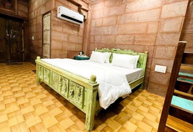 اتاق لوکس با چشم‌انداز شهر, Geel Heritage   A Restored Haveli