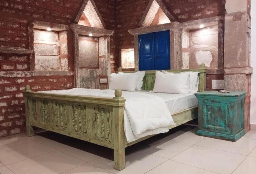 اتاق لوکس با تخت بزرگ, Geel Heritage   A Restored Haveli