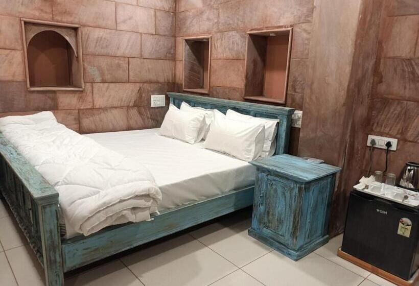 اتاق سوپریور با تخت بزرگ, Geel Heritage   A Restored Haveli