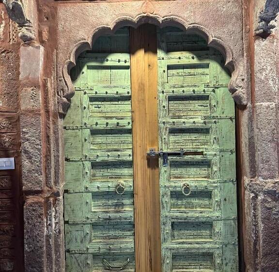 اتاق سوپریور با تخت بزرگ, Geel Heritage   A Restored Haveli