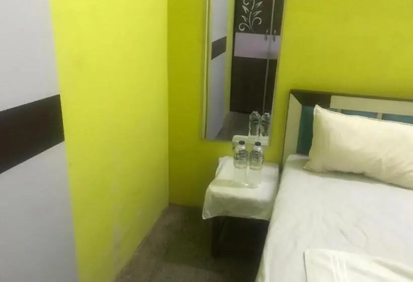 スタンダードルーム, Singh Guest House