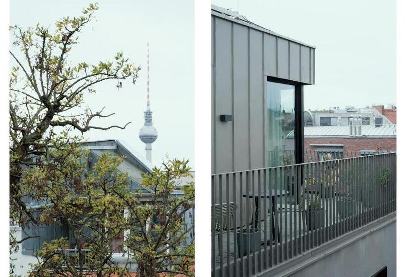 1 Bedroom Penthouse Apartment, The Garden Suites By Suite030