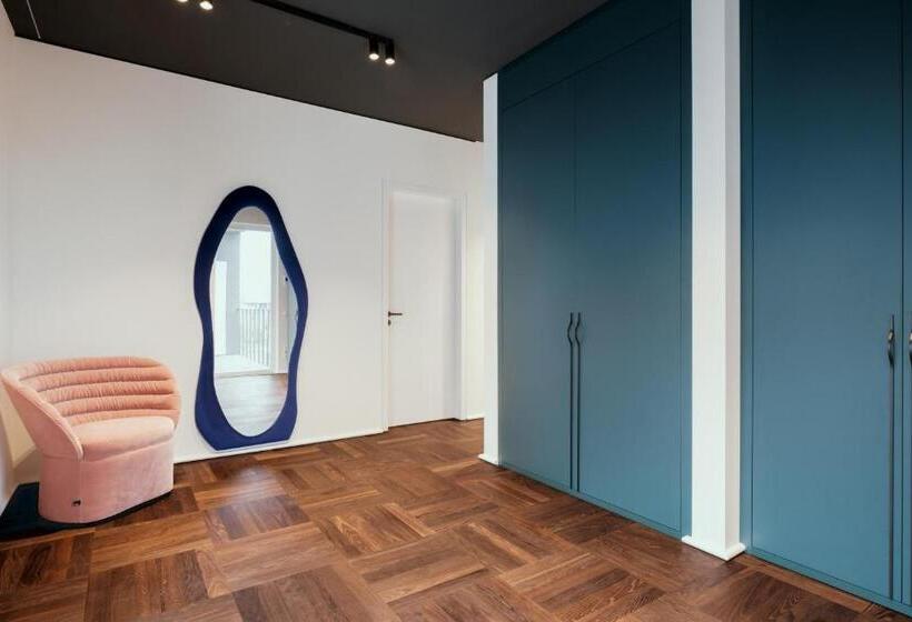 1 Bedroom Penthouse Apartment, The Garden Suites By Suite030