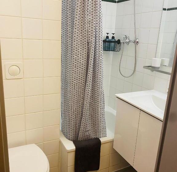 1 Szobás Apartman, Appartement Privé La Défense Paris