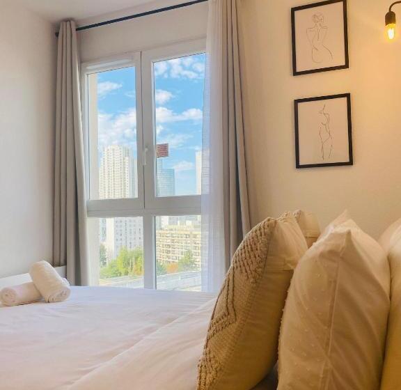1 Szobás Apartman, Appartement Privé La Défense Paris