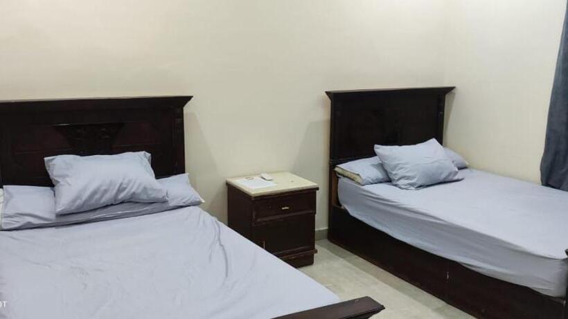 آپارتمان 3 خوابه, Banna House