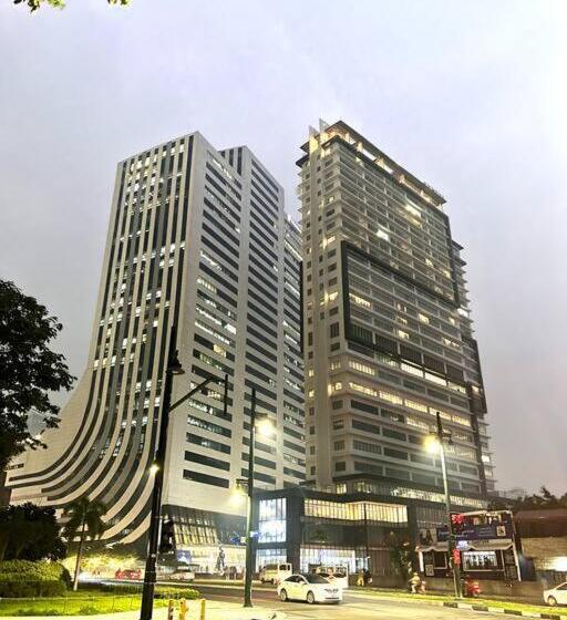 جناح إدارى, Manila Bgc Best City View Executive Suites At The Residences