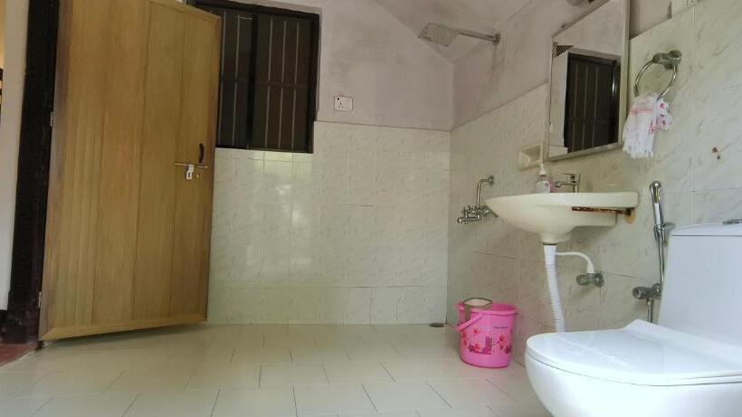 デラックスルーム, Dutch Square Hostel