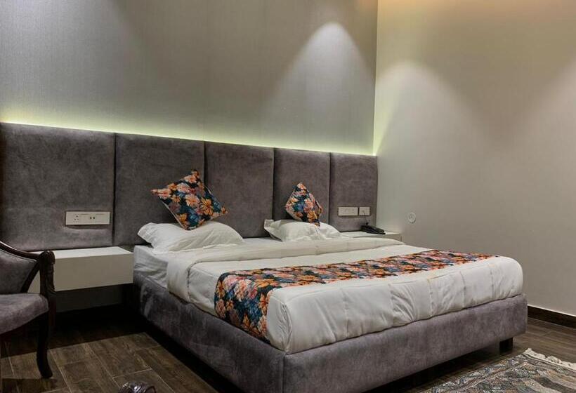 Номер Deluxe, Alpine Plaza