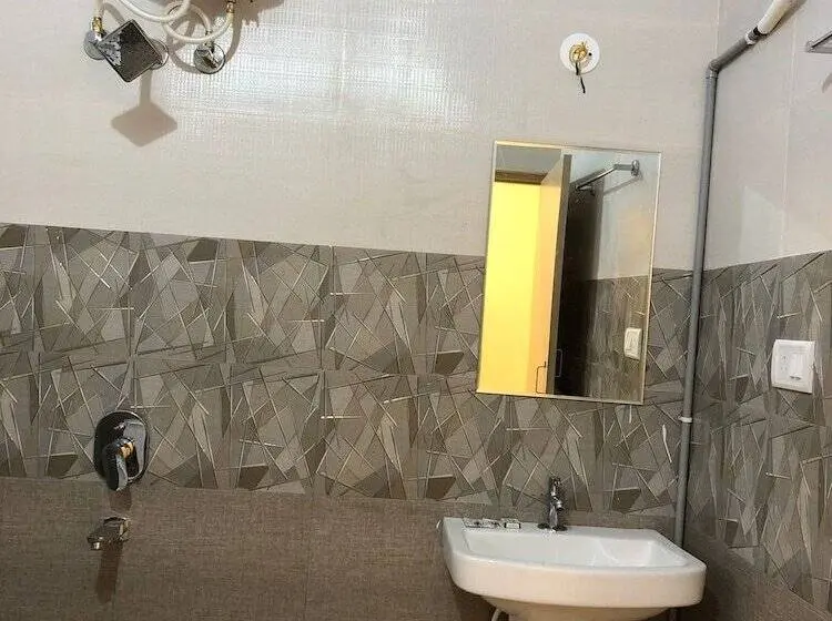 Deluxe Zimmer, Amulya Regency