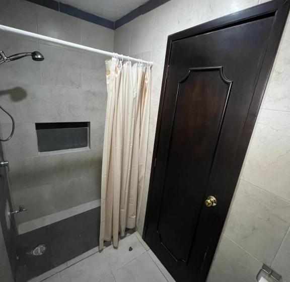 غرفة قياسية, Casablanca 160