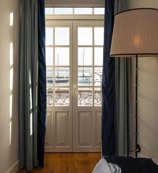 オーシャンビューデラックスルーム, Dona Maria