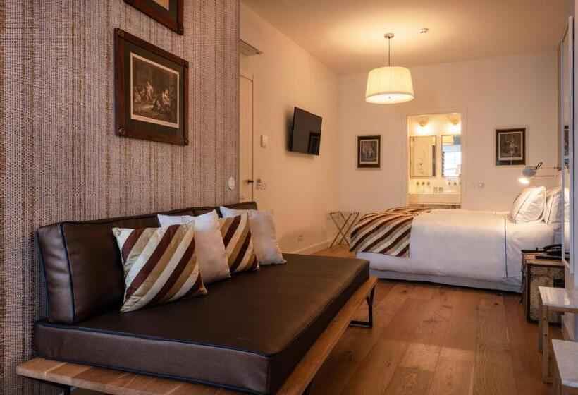 スイート（家族用）, Dona Maria