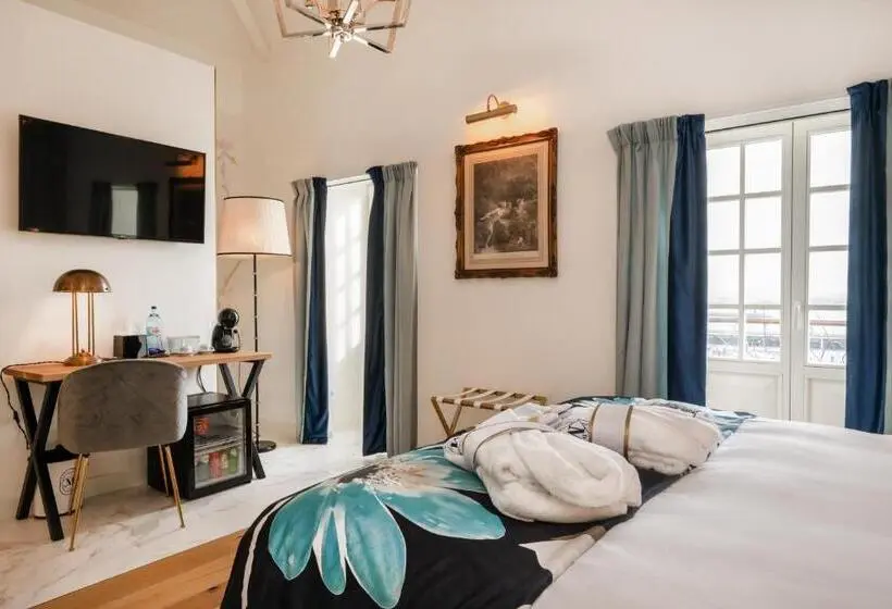 Deluxe Suite Sea View, Dona Maria