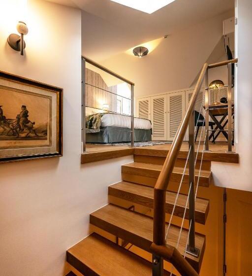 סוויטה דלוקס, Dona Maria