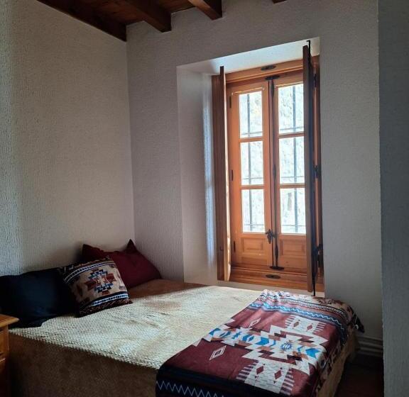 غرفة قياسية ثلاثية, Hostal El Patio Restaurante