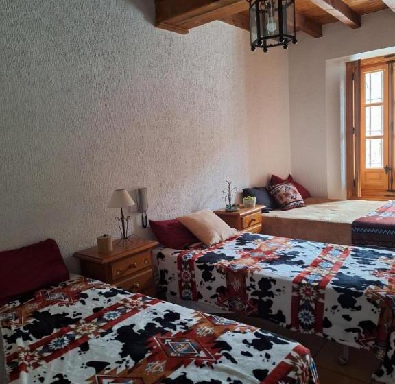 غرفة قياسية ثلاثية, Hostal El Patio Restaurante