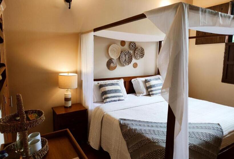 חדר סטנדרט עם מיטת קינג, Literatium