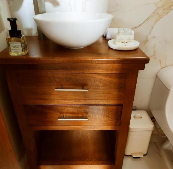 חדר סטנדרט, Literatium