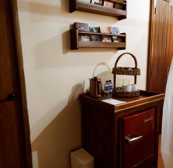 חדר סטנדרט, Literatium