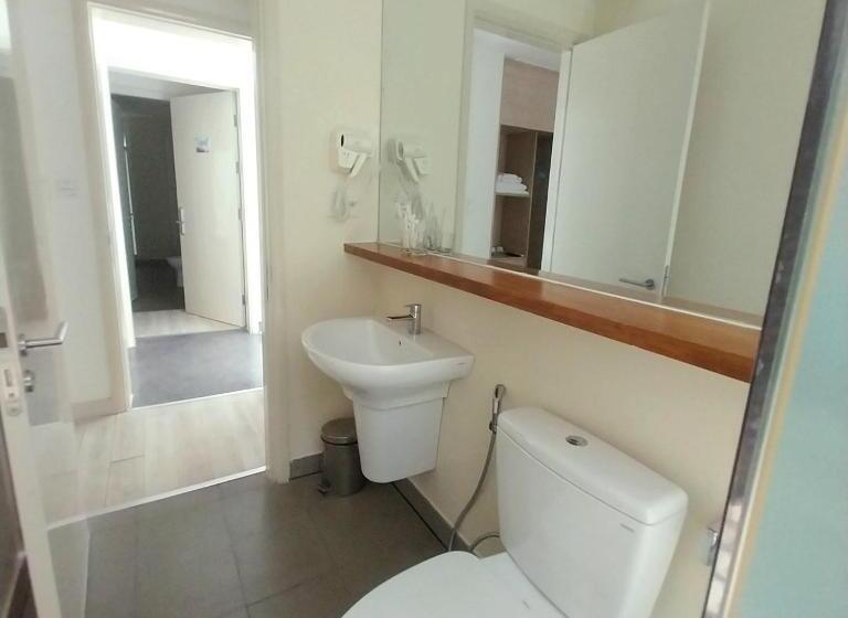 اتاق لوکس با بالکن, Lovely Room Oceanami Resort